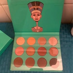 Juvia’s Place The Nubian Palette